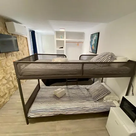 Cave بيت ضيافة لقنت